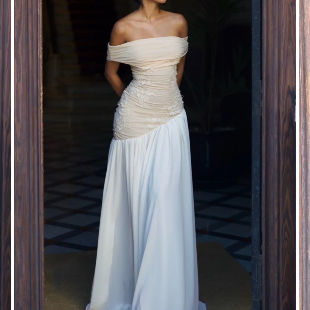 MIA OFF SHOULDER MAXI GOWN
DRESS - BEIGE - Picture 6 of 16